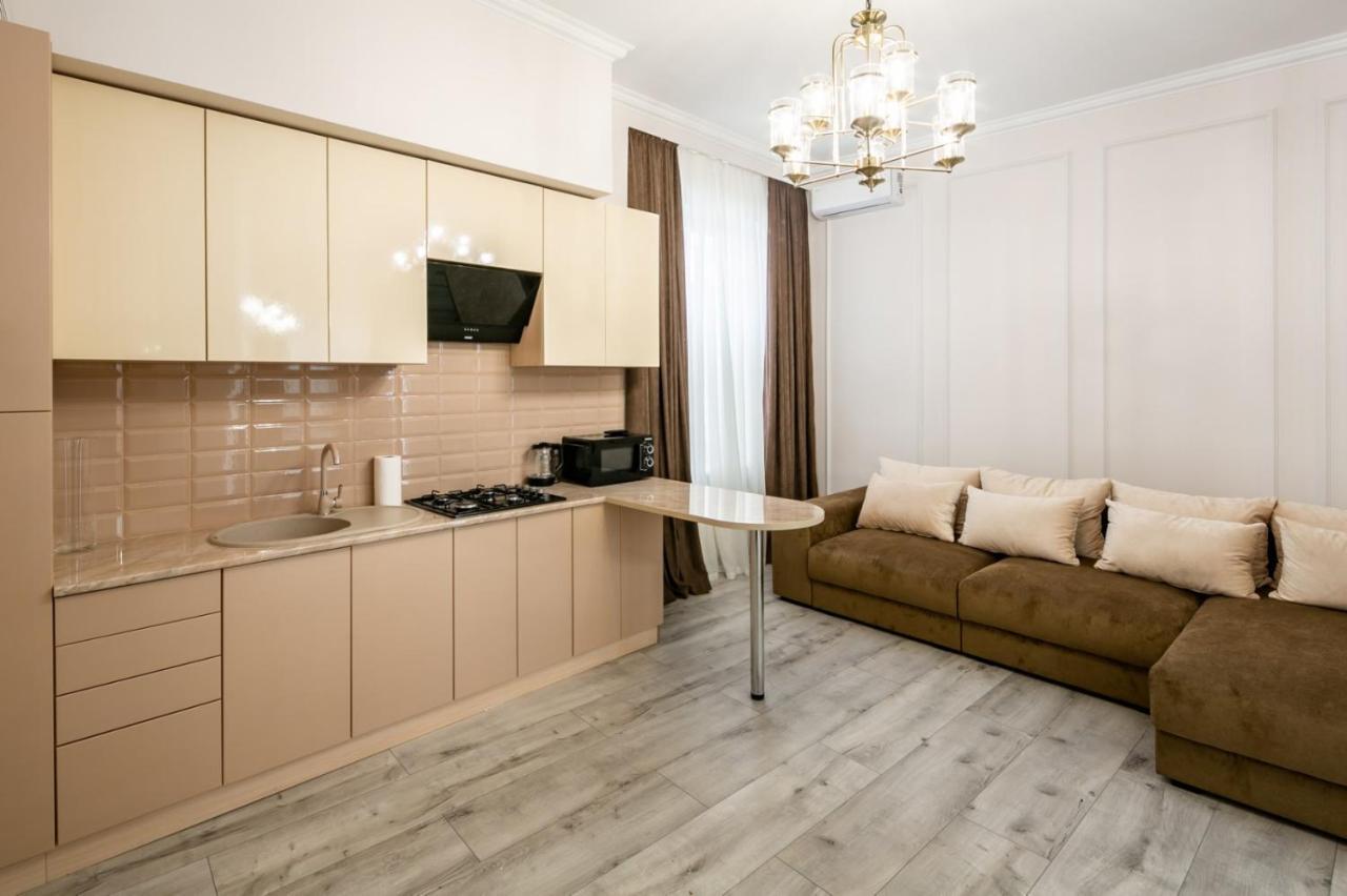 Avangard Deluxe Art Apart Apartment Lviv Luaran gambar